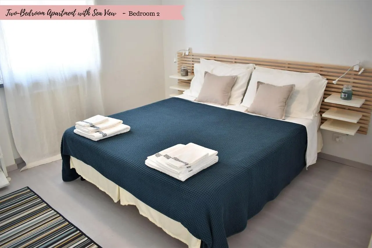 Front Beach Apartments - Attic Viareggio 0*,  Italy
