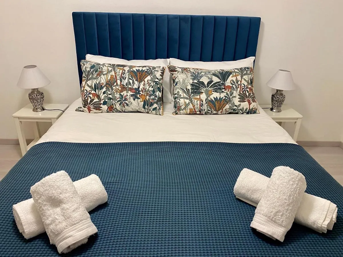 Front Beach Apartments - Attic Viareggio